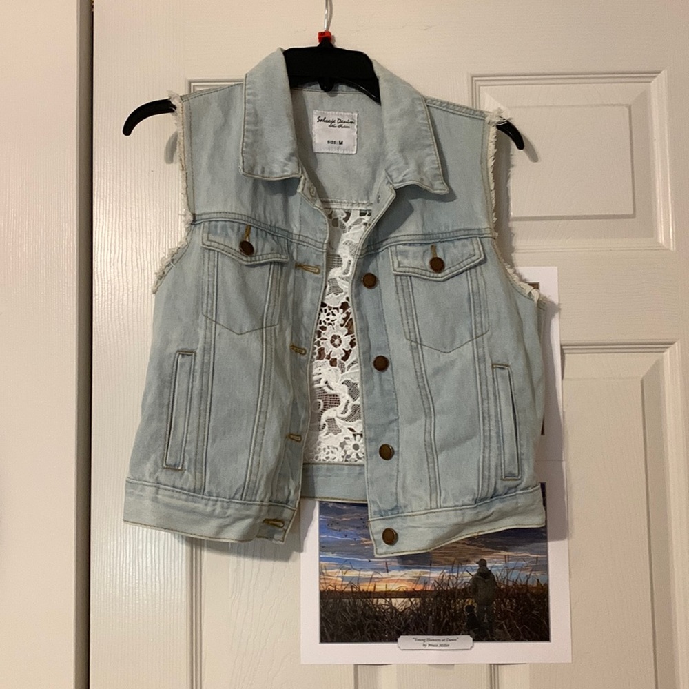 Very cute western denim lace vest!